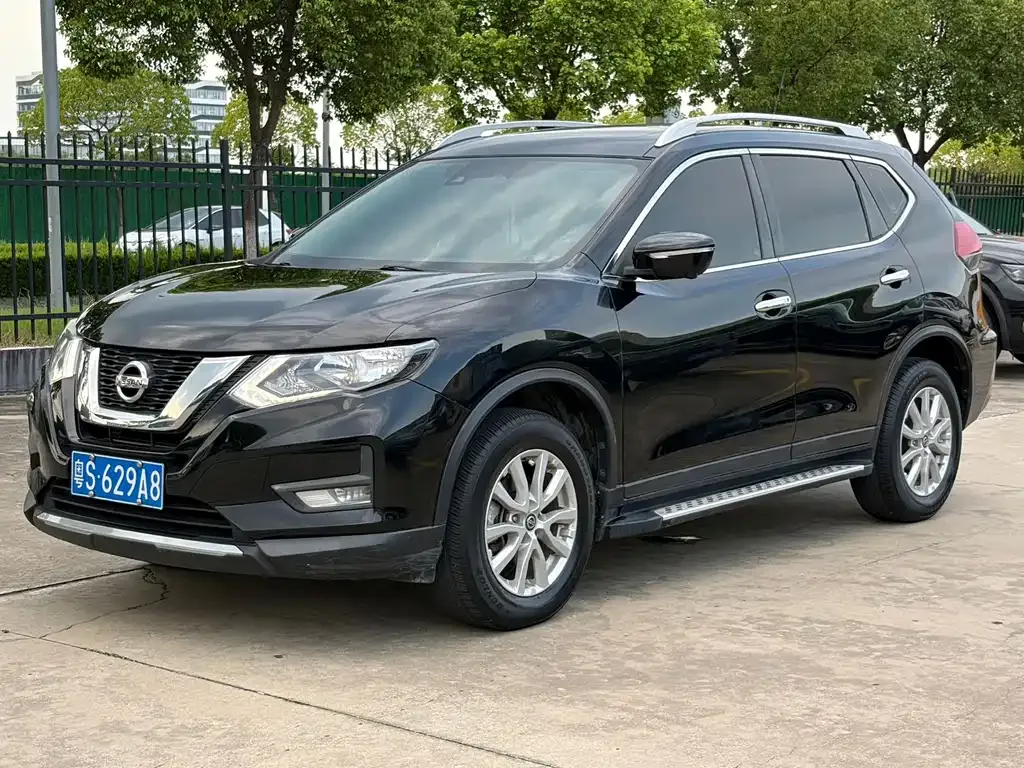 Nissan X-Trail — фото 9