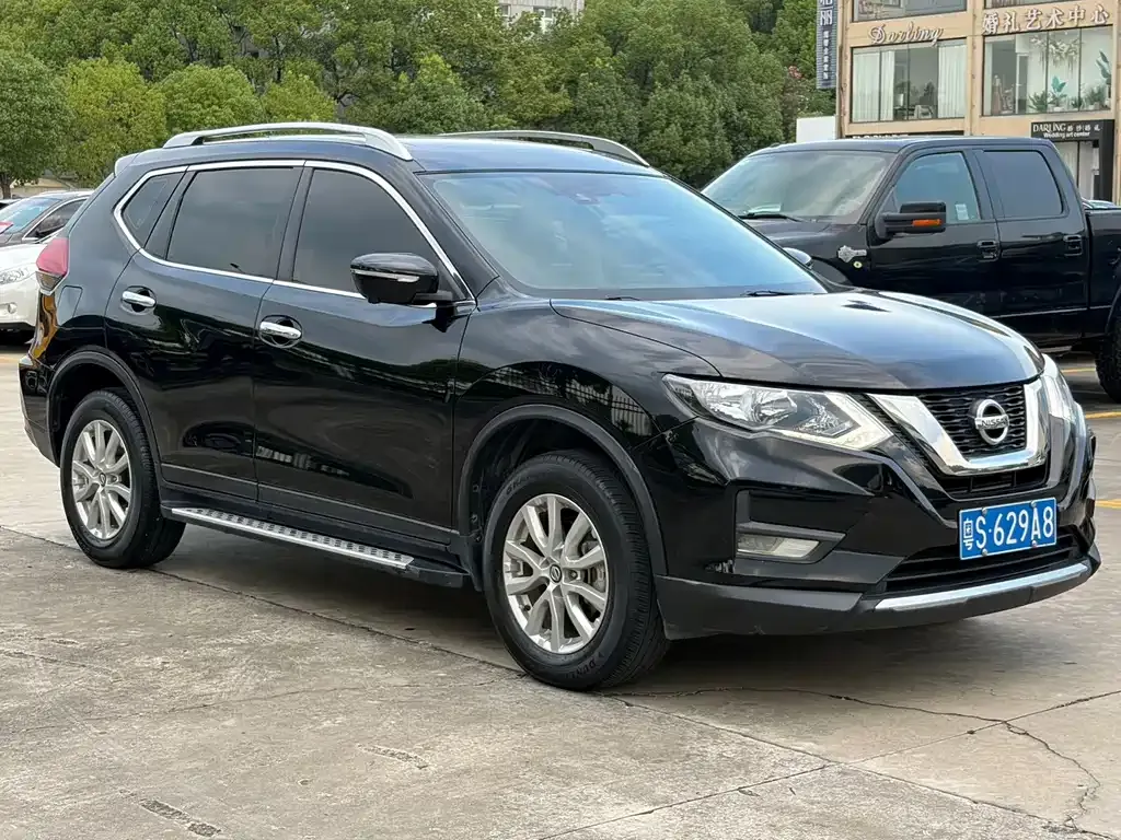 Nissan X-Trail — фото 10