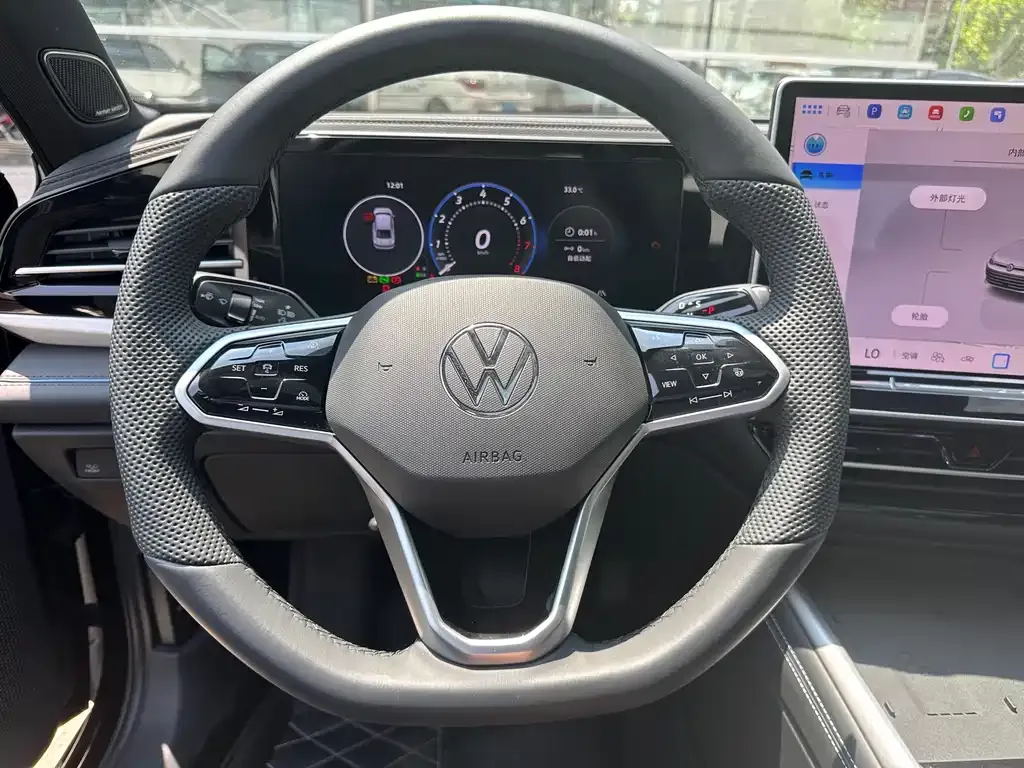 Volkswagen Passat — фото 5