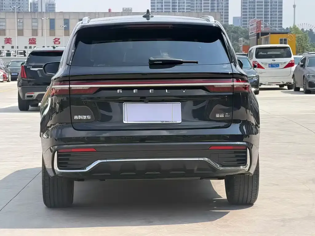 Geely Xingyue L — фото 8