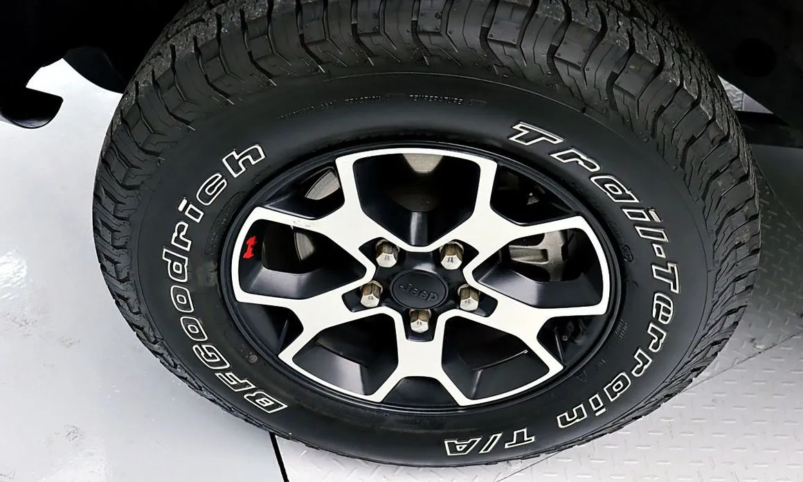 Jeep Wrangler — фото 3