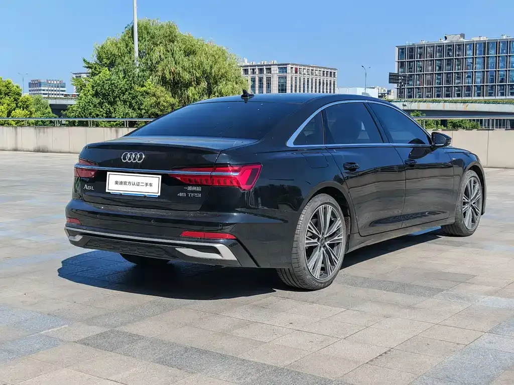 Audi A6L — фото 6