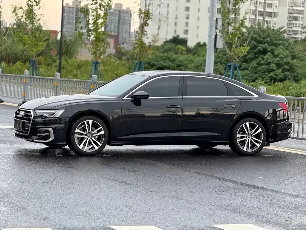 Audi A6L — фото 9