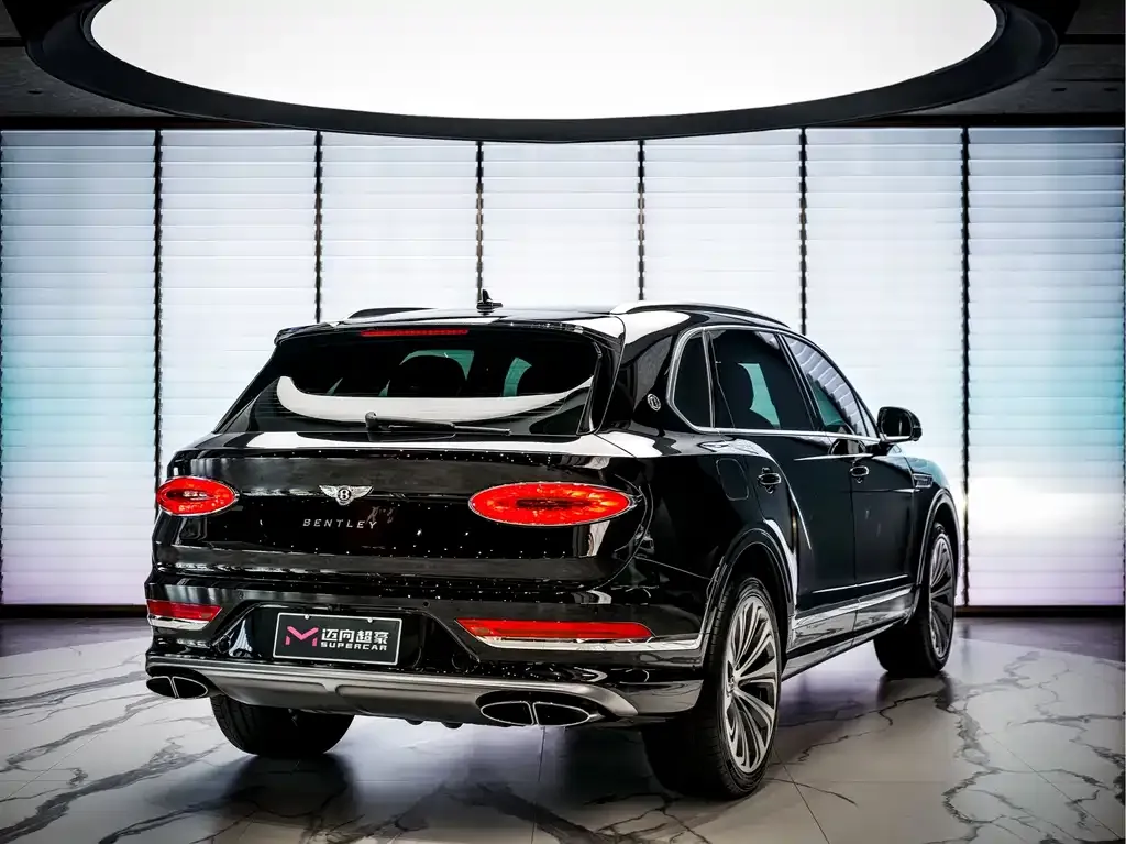Bentley Bentayga — фото 2