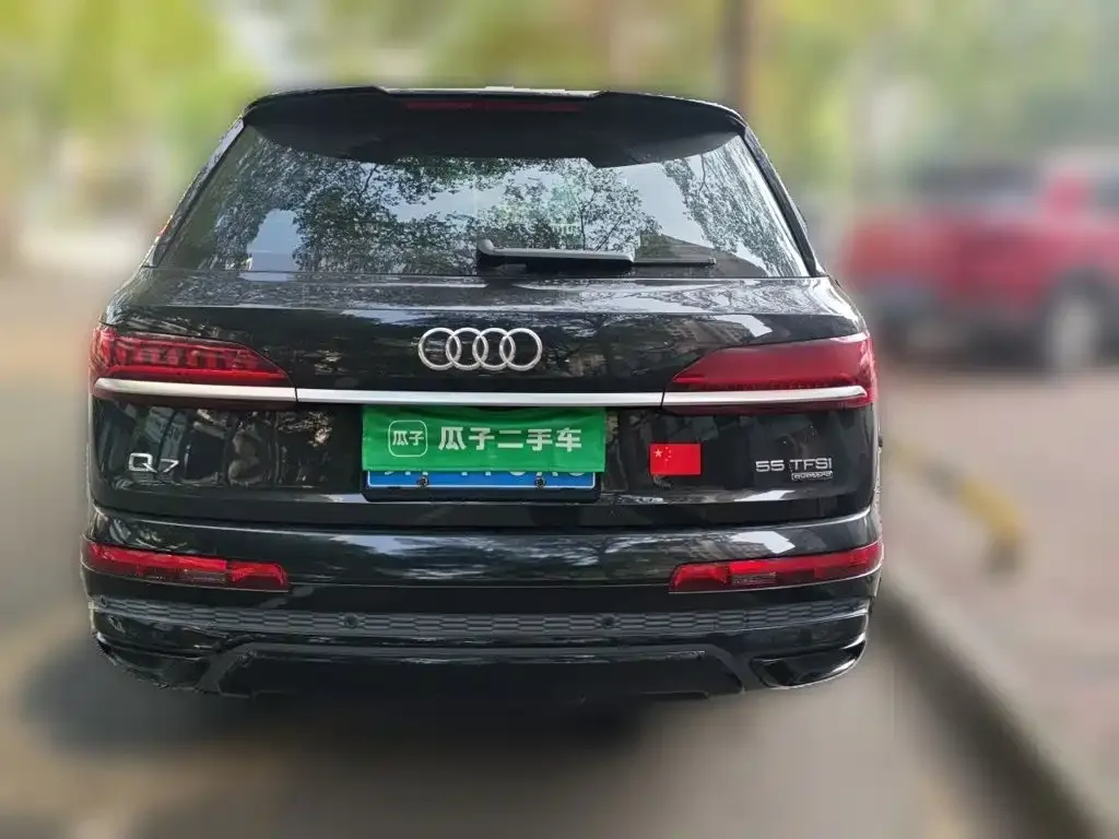 Audi Q7 — фото 8