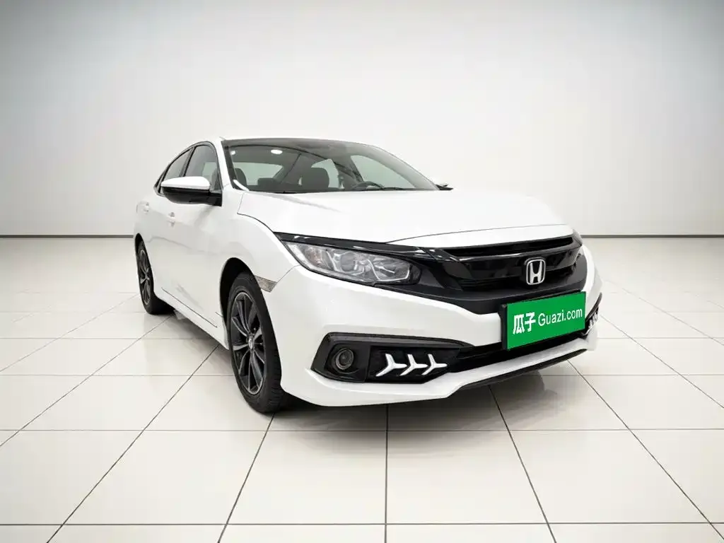Honda Civic — фото 10