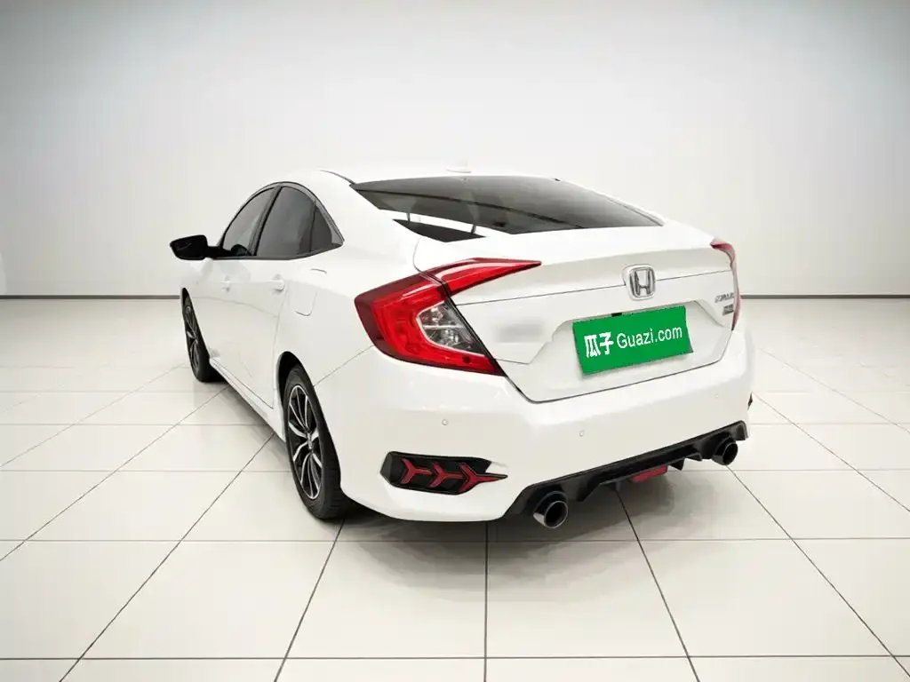 Honda Civic — фото 3