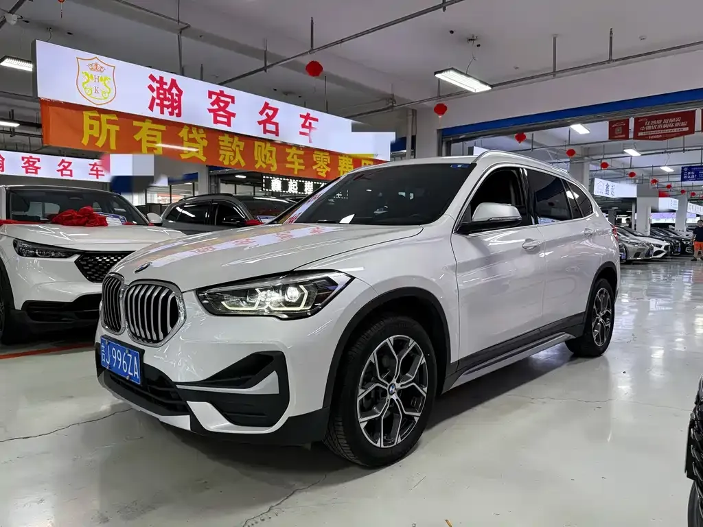 BMW X1 — фото 1