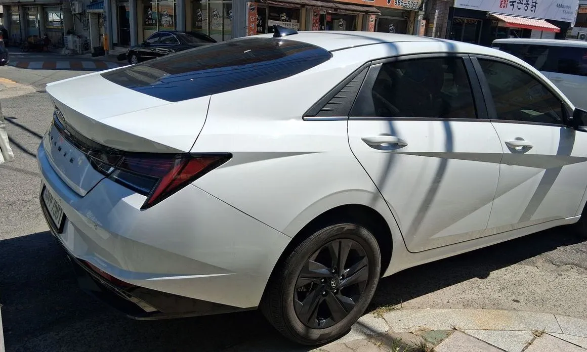 Hyundai AVANTE — фото 2