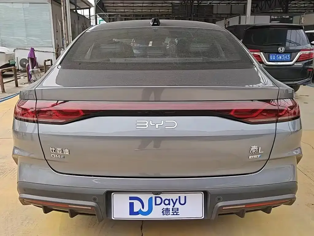BYD Qin L — фото 10