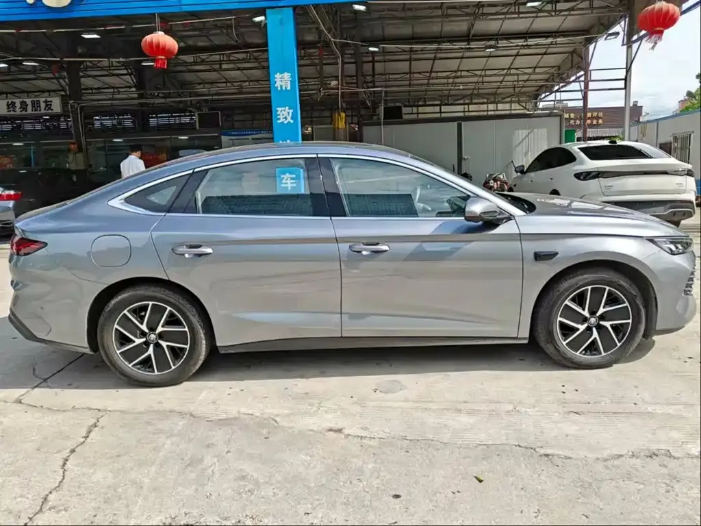 BYD Qin L — фото 6