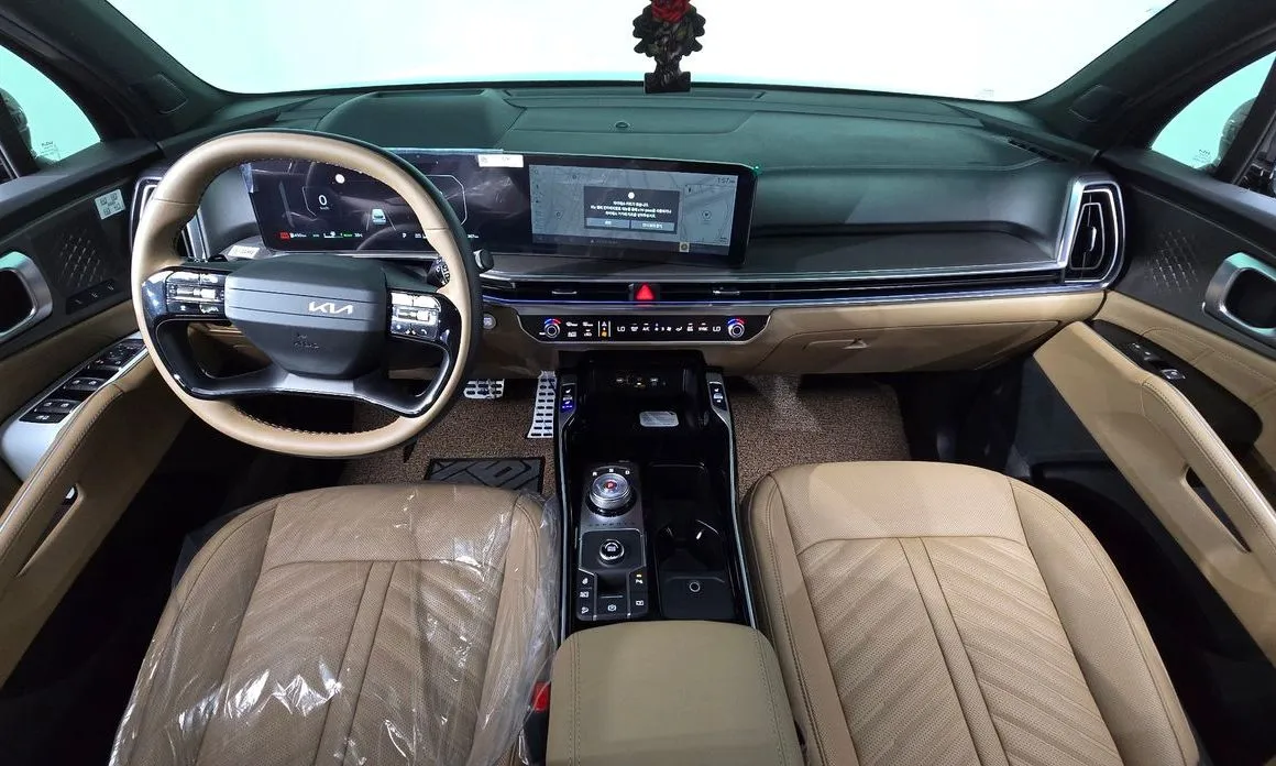 Kia Sorento — фото 10