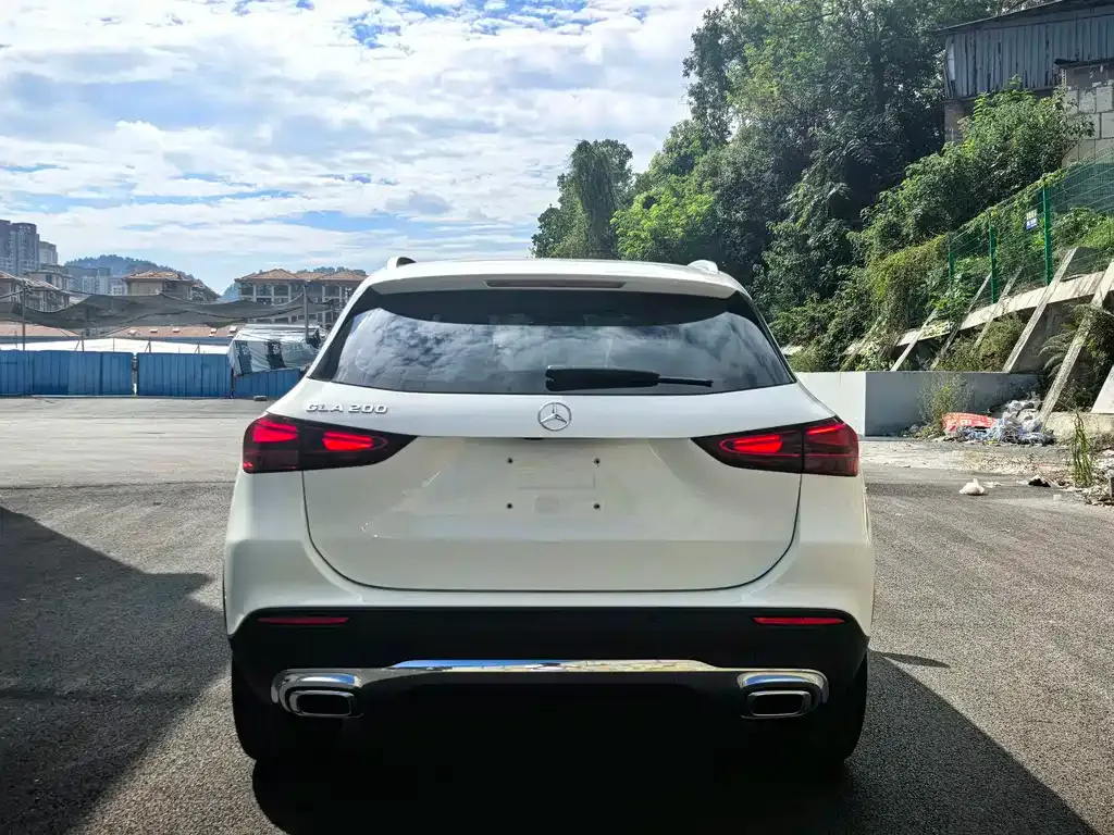 Mercedes-Benz GLA — фото 8