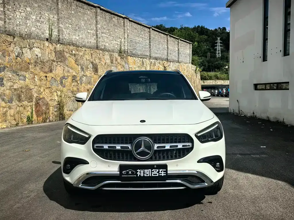 Mercedes-Benz GLA — фото 10