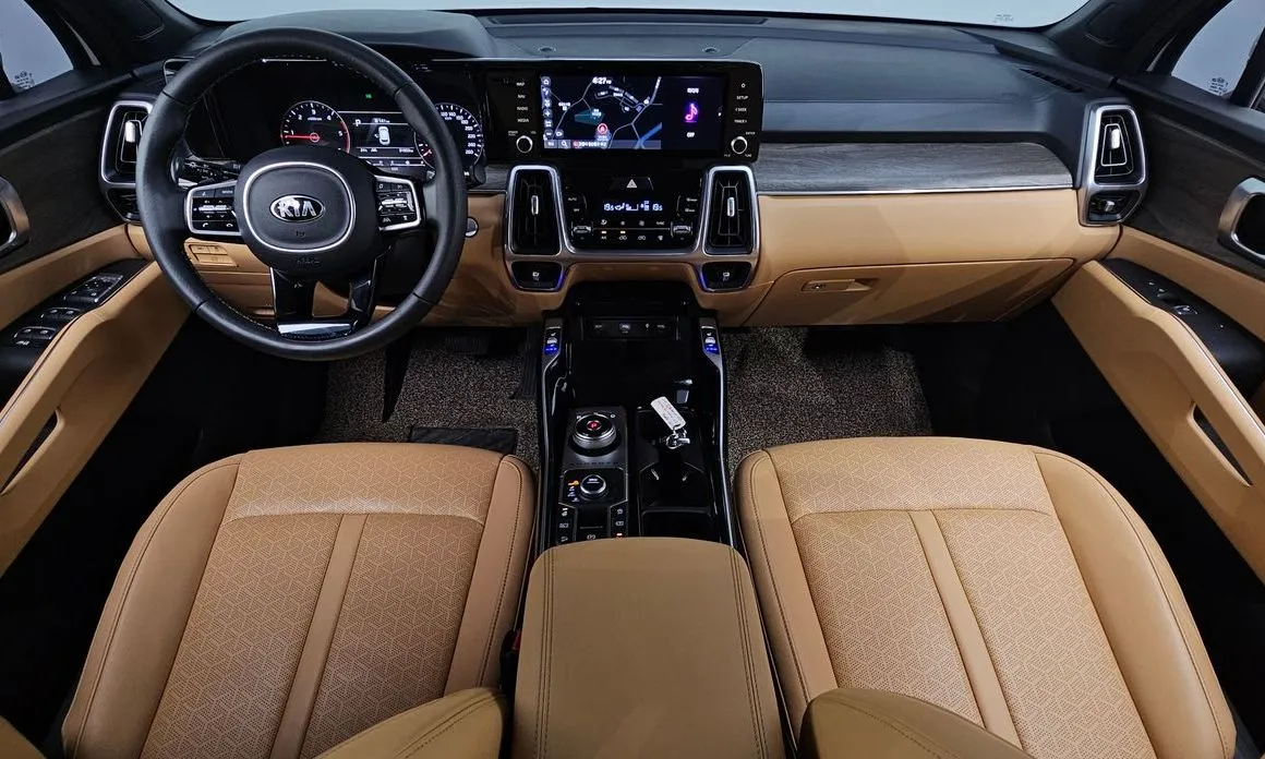 Kia Sorento — фото 7