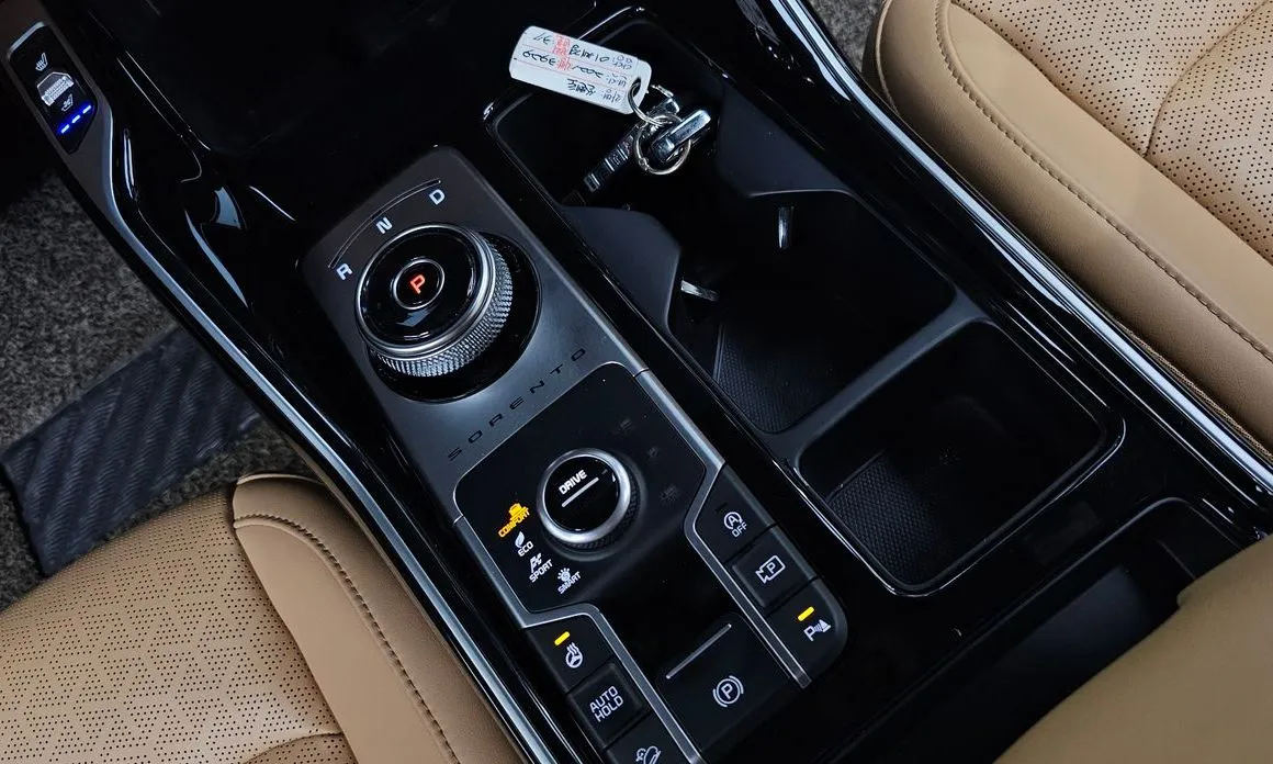 Kia Sorento — фото 10
