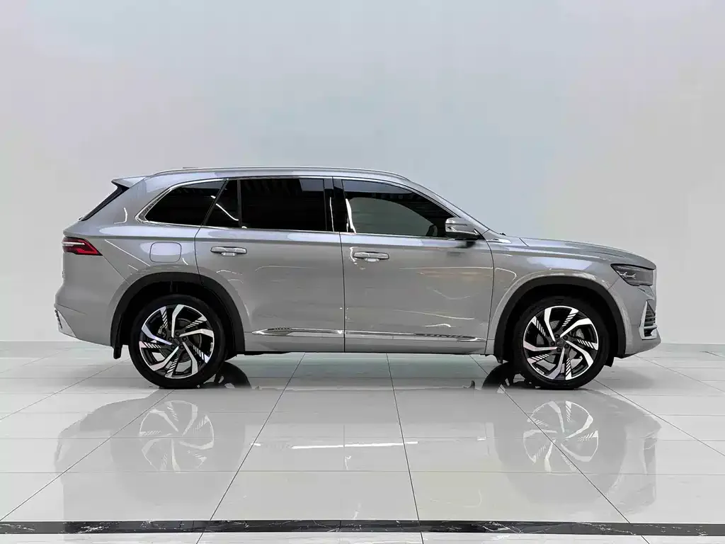Geely Xingyue L — фото 10