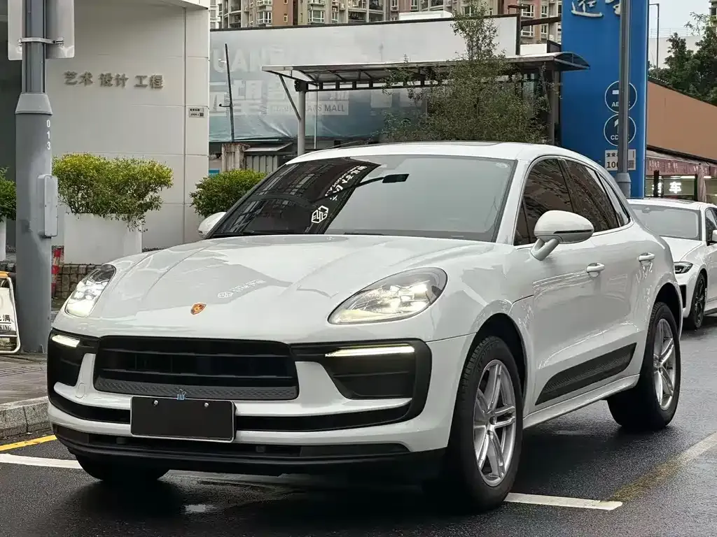 Porsche Macan — фото 1