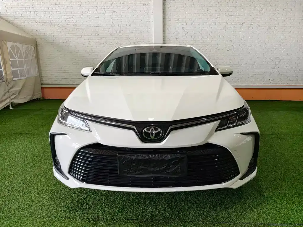 Toyota Corolla — фото 6