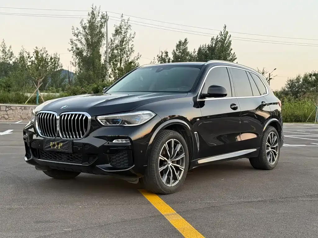 BMW X5 (Import) — фото 1