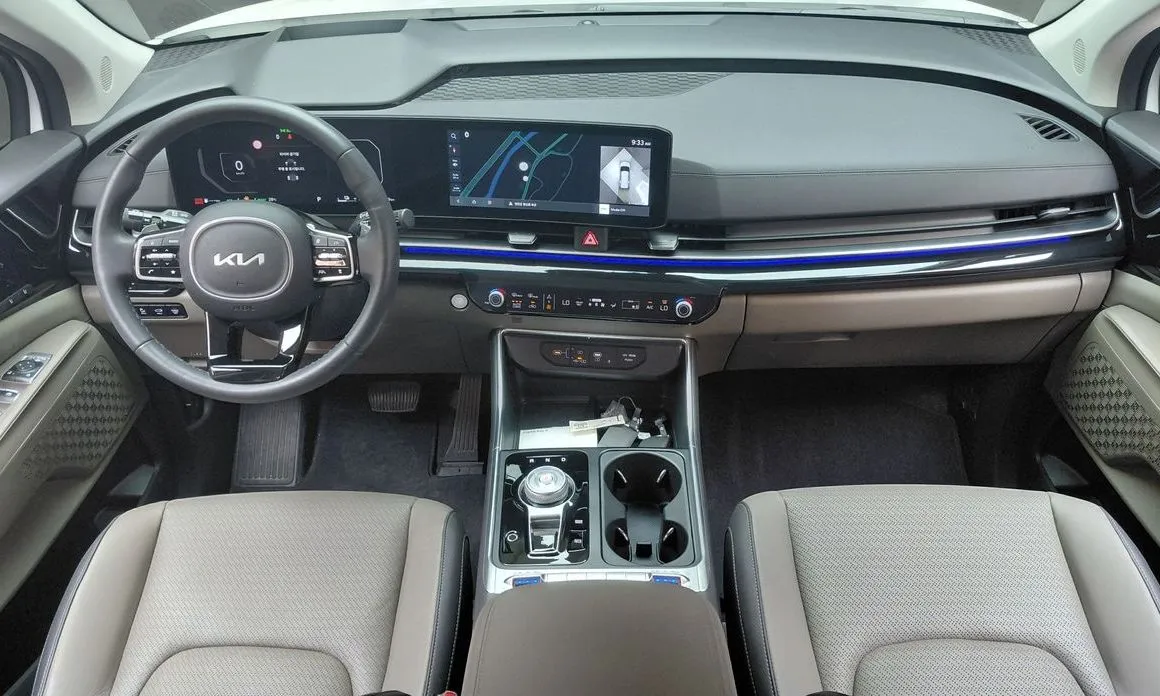 Kia Carnival — фото 10