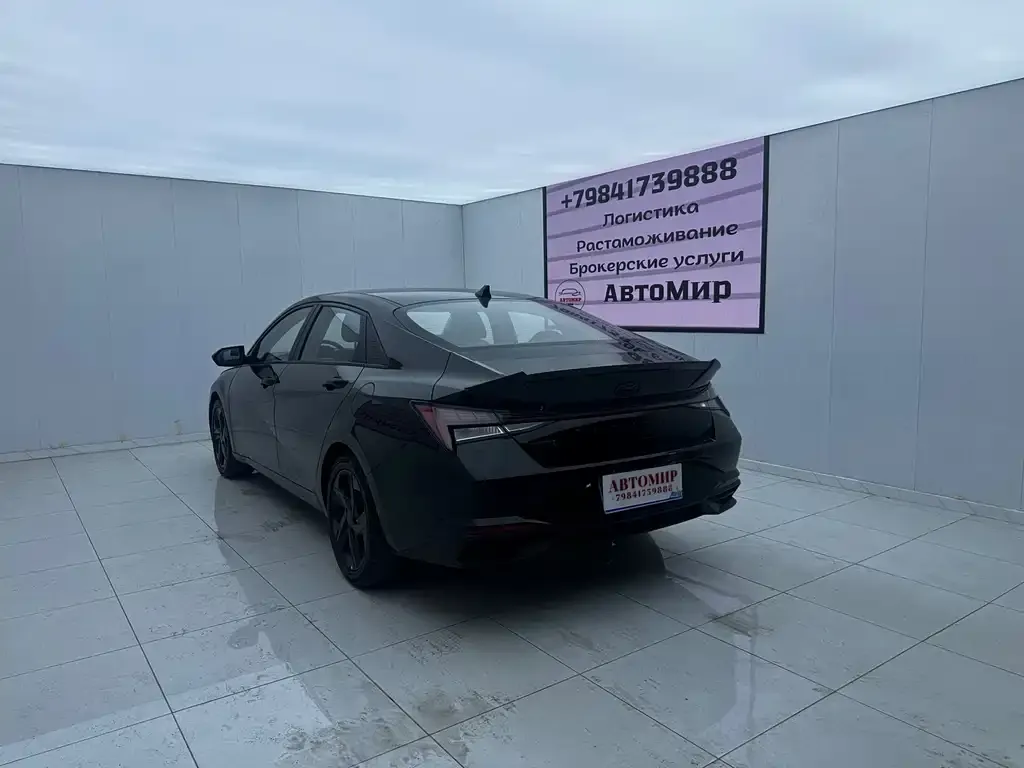 Hyundai Elantra — фото 3