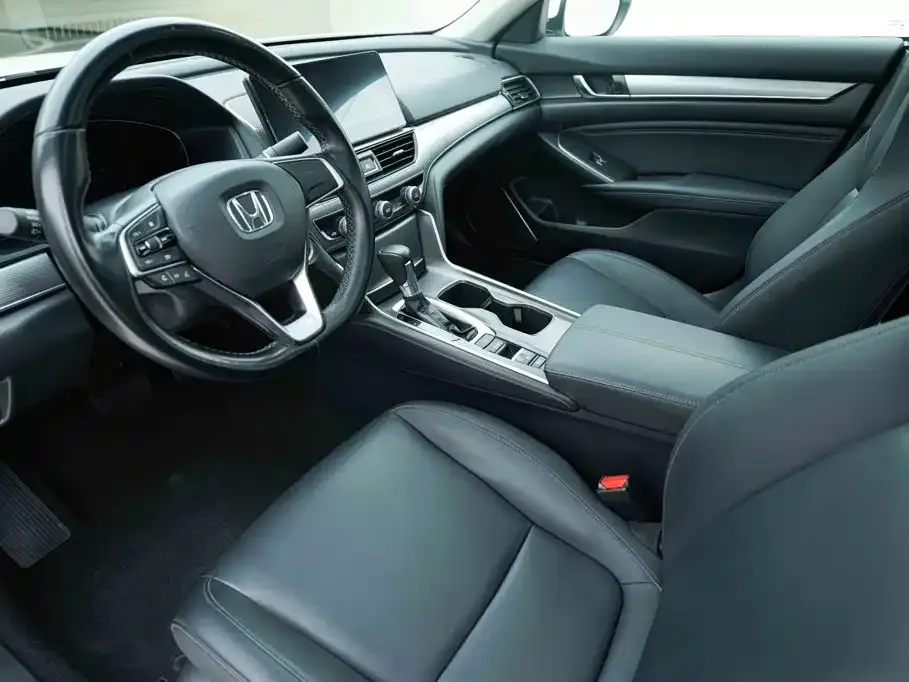 Honda Accord — фото 5