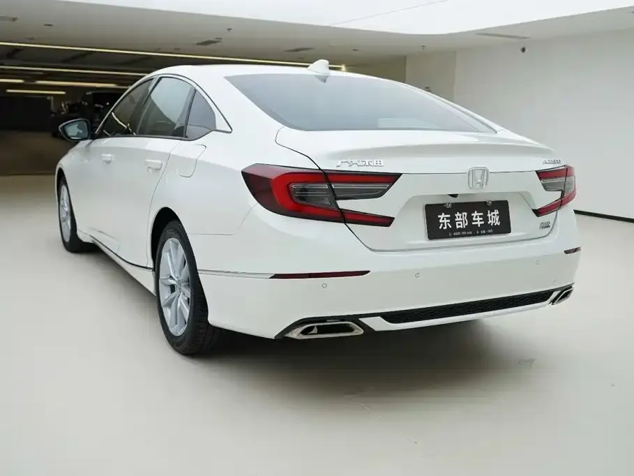 Honda Accord — фото 6