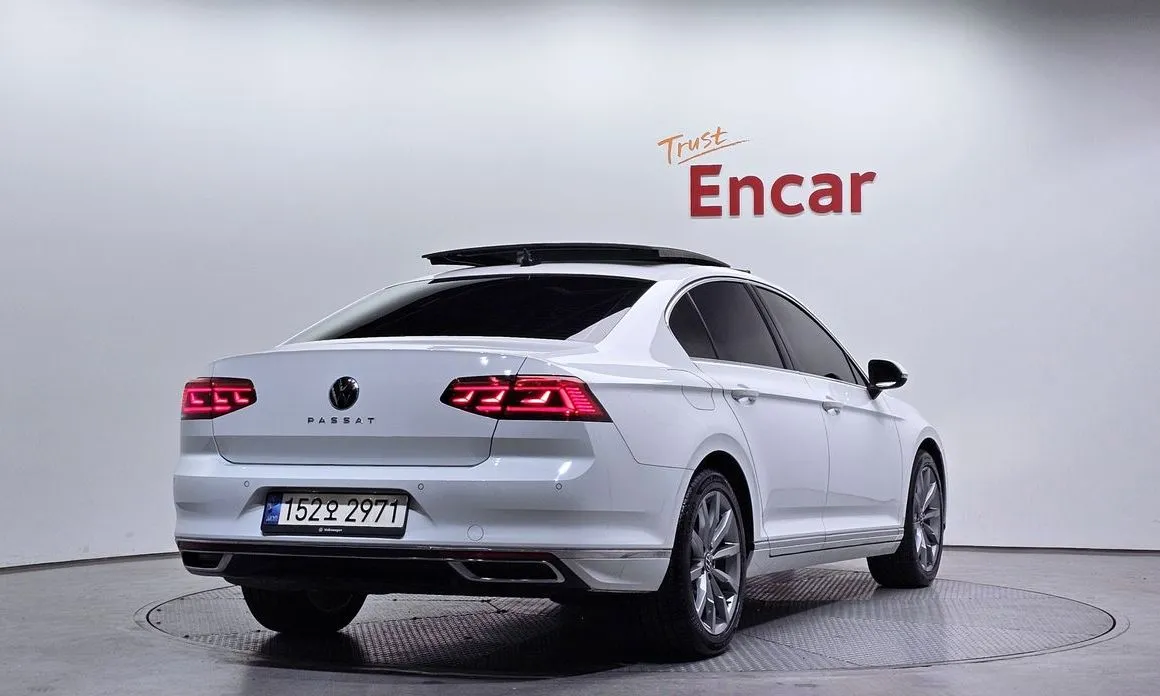 Volkswagen Passat — фото 9
