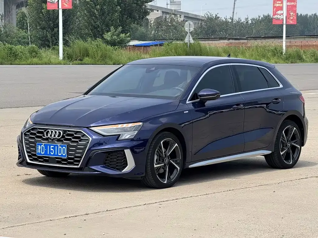 Audi A3 — фото 1