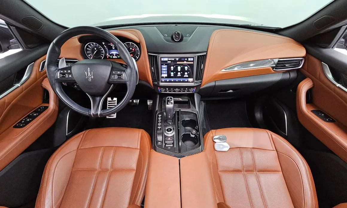 Maserati Levante — фото 10