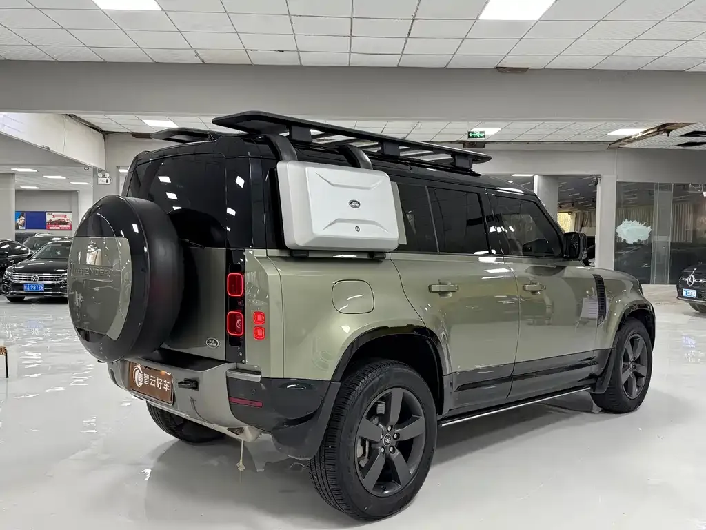 Land Rover Defender — фото 2