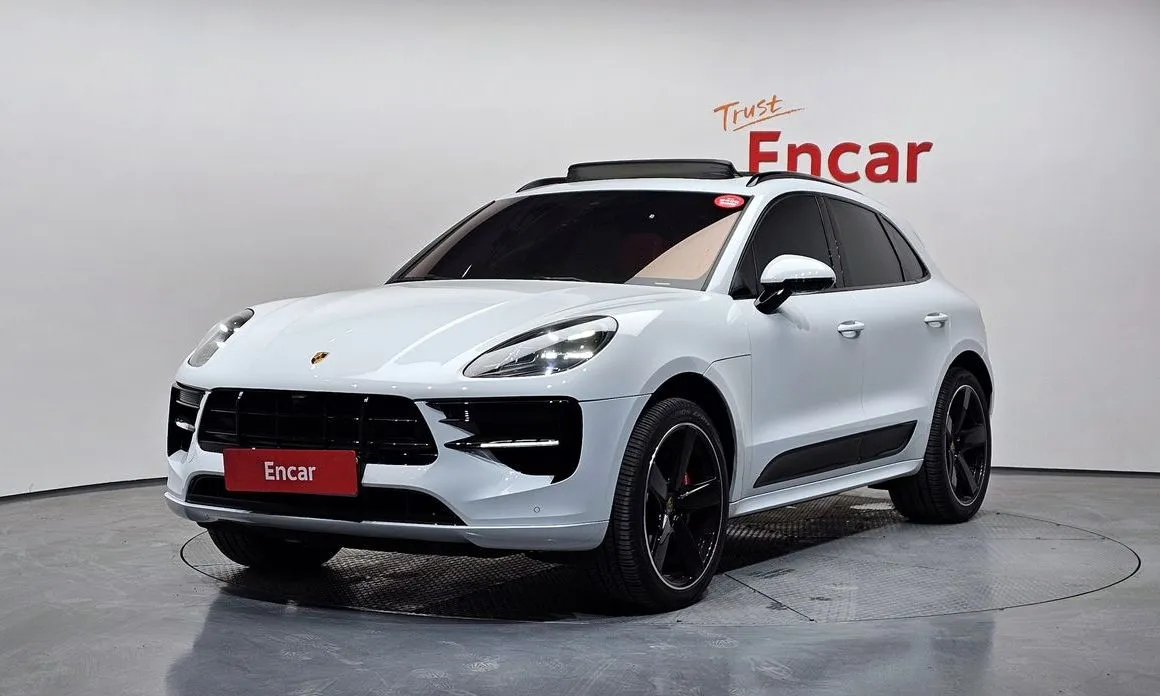 Porsche Macan — фото 1