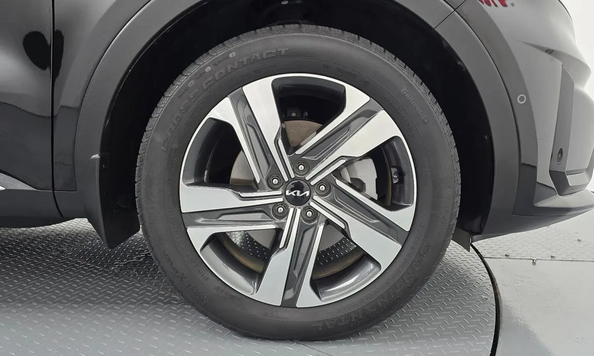 Kia Sorento — фото 8