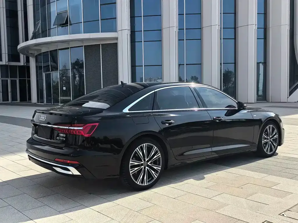 Audi A6L — фото 5