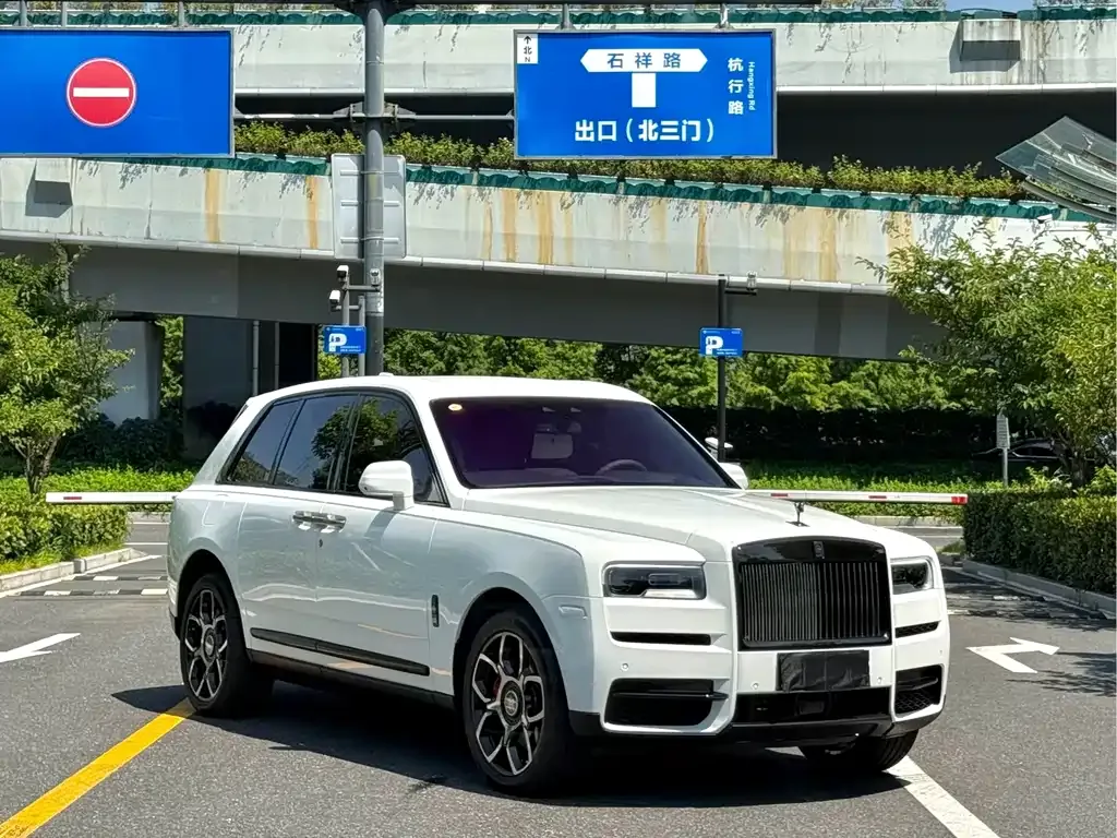 Rolls-Royce Cullinan — фото 7