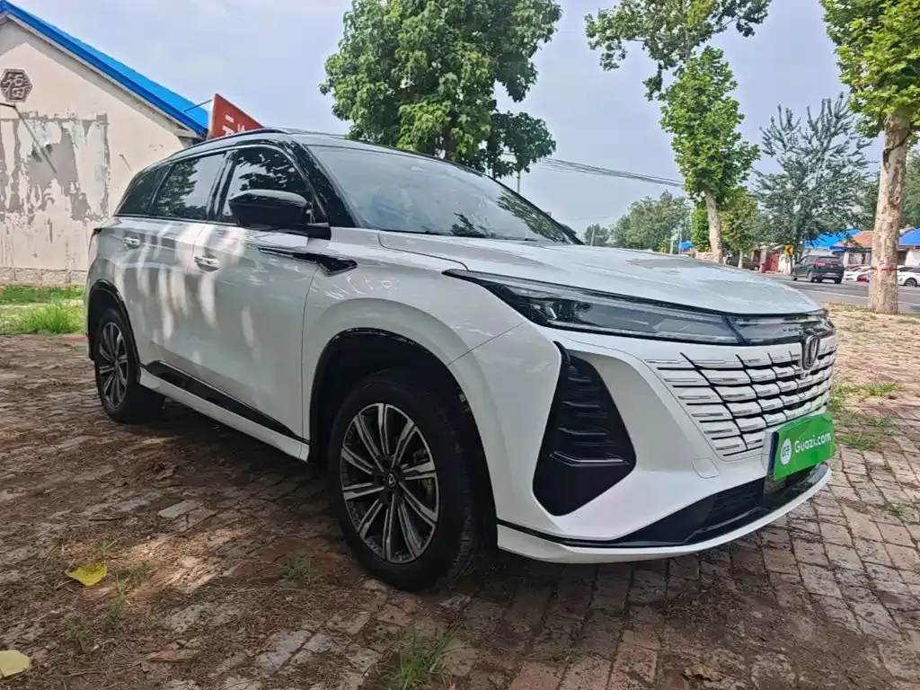 Changan CS75PLUS — фото 3