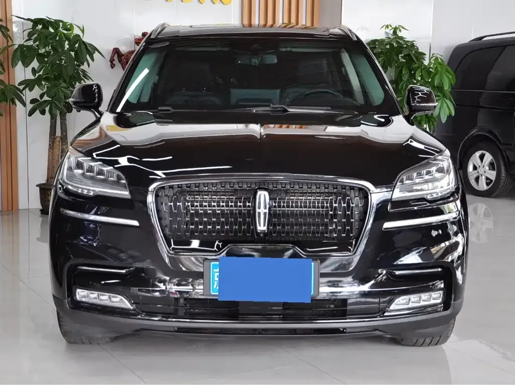 Lincoln Aviator — фото 9