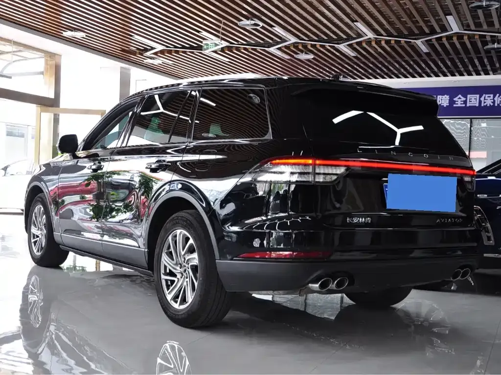Lincoln Aviator — фото 5