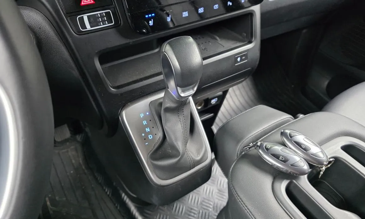 Hyundai Staria — фото 8