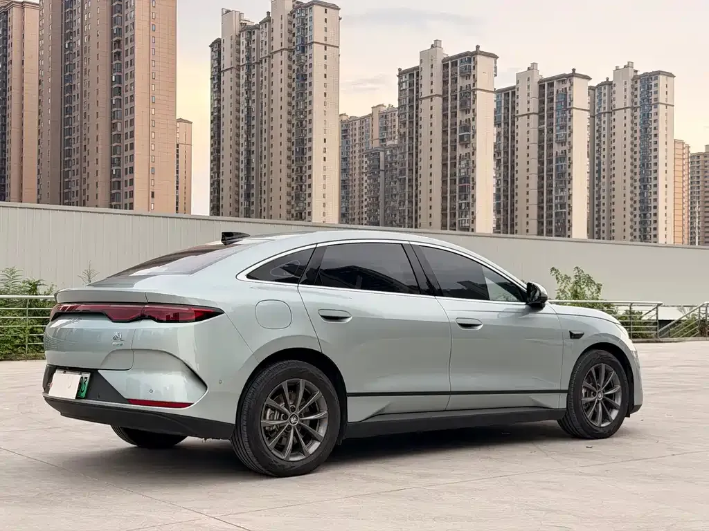 BYD Qin L — фото 3