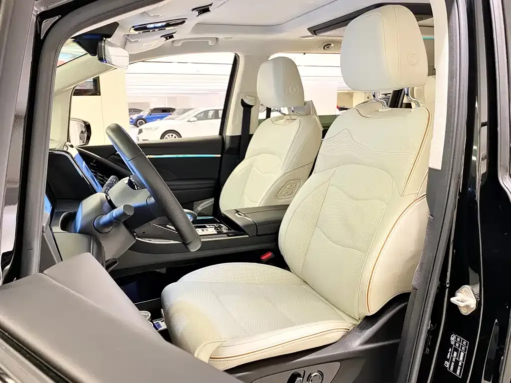 GAC Motor Trumpchi E9 — фото 10