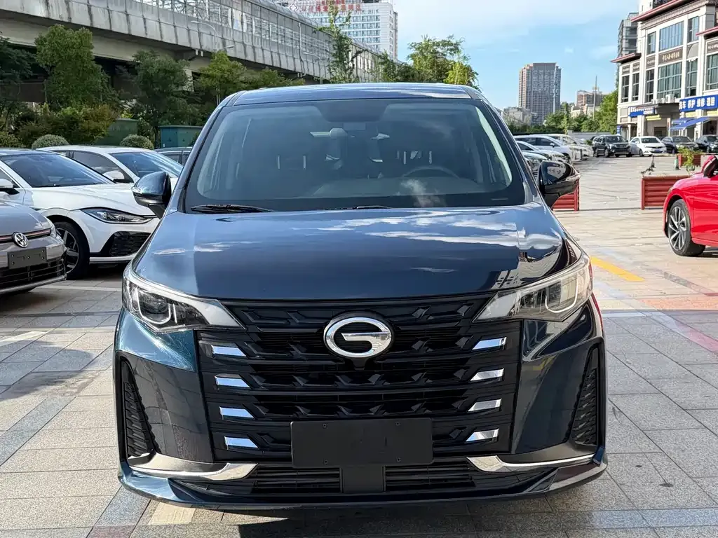 GAC Motor Trumpchi M6 — фото 9