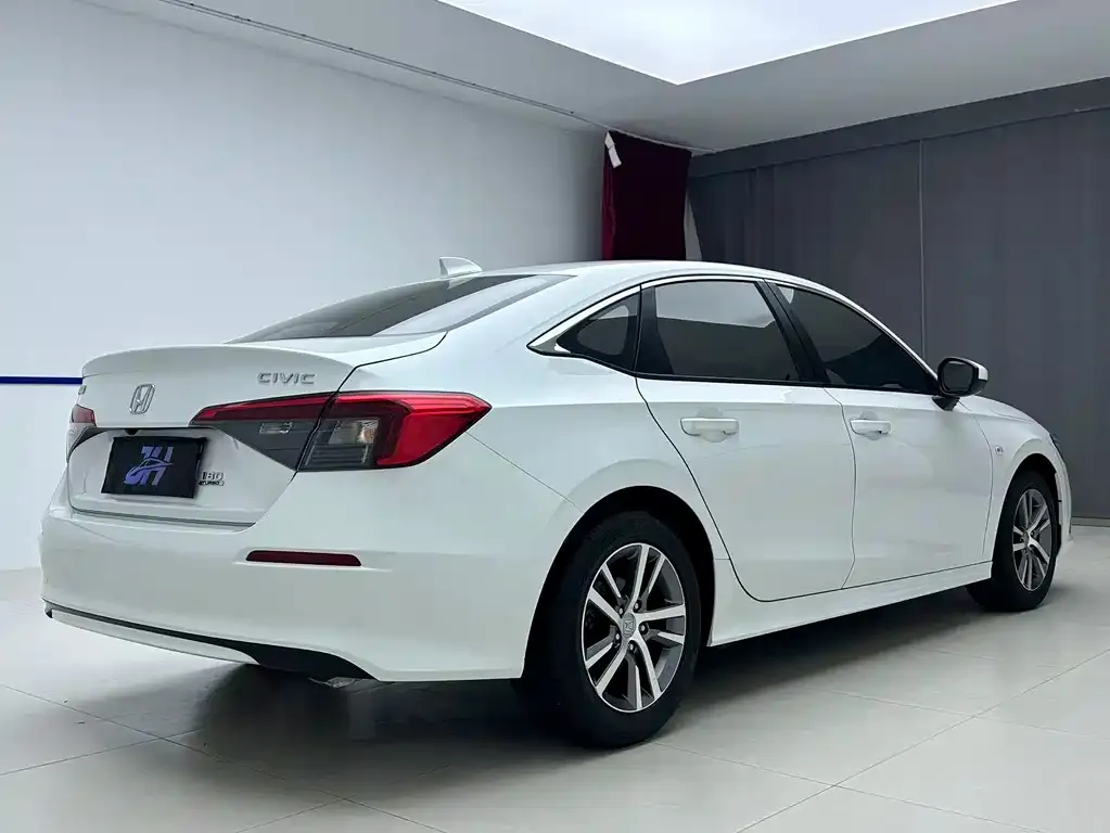Honda Civic — фото 2