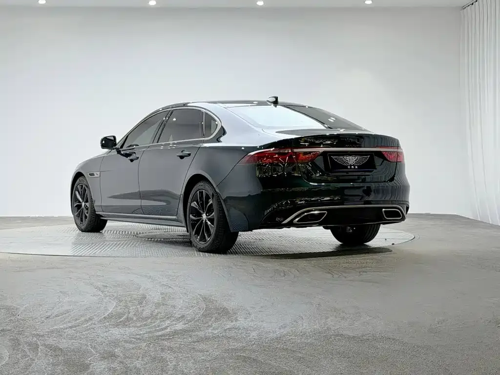 Jaguar XFL — фото 2