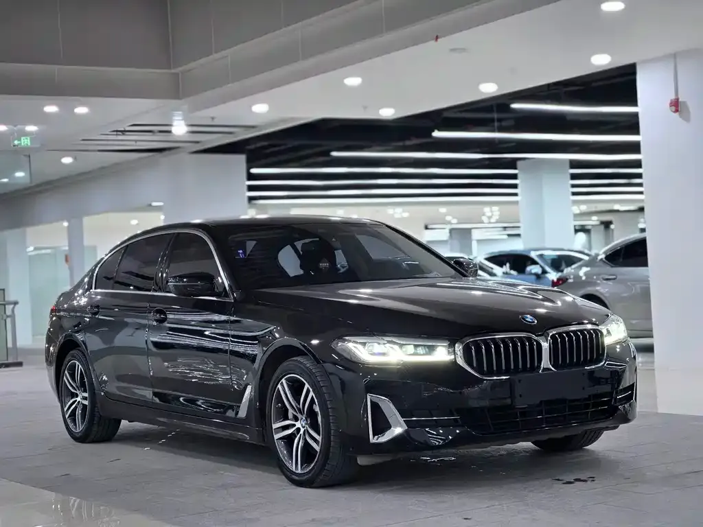BMW 5 Series — фото 4