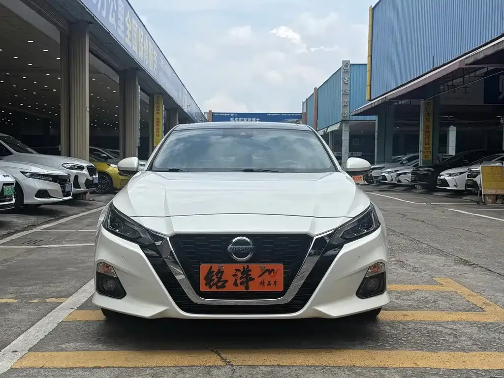 Nissan Teana — фото 3