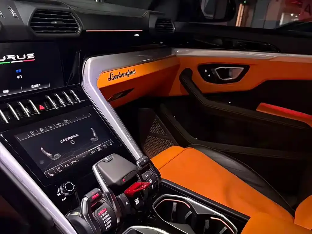 Lamborghini Urus — фото 4