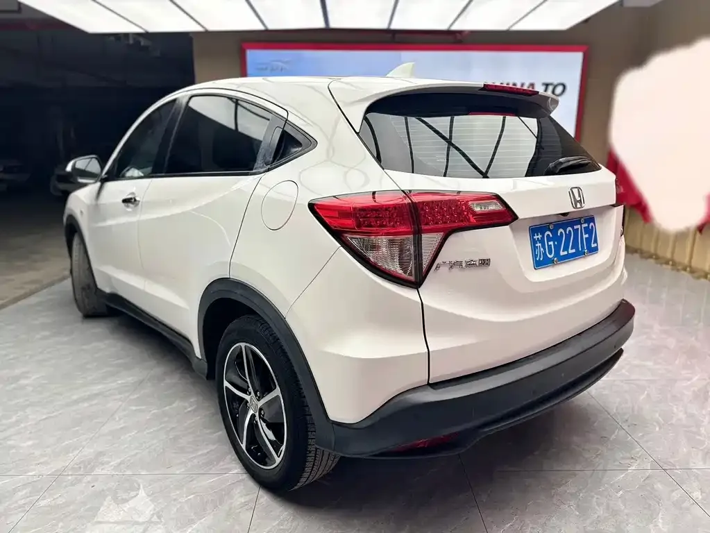Honda Vezel — фото 2