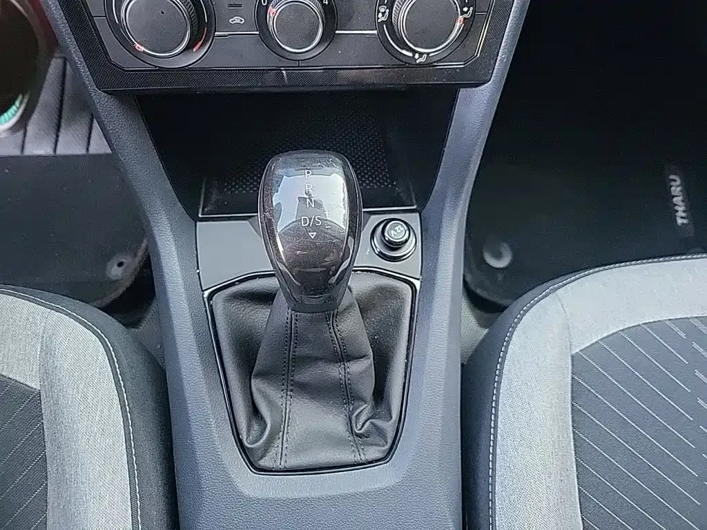 Volkswagen Tharu — фото 8
